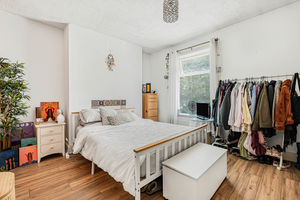 Bedroom- click for photo gallery